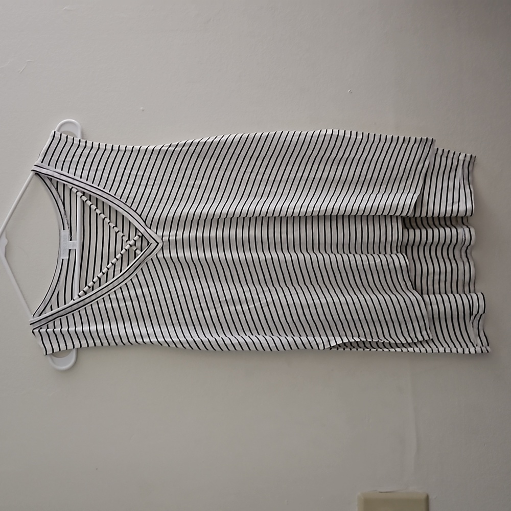 Small Abound Tank‎